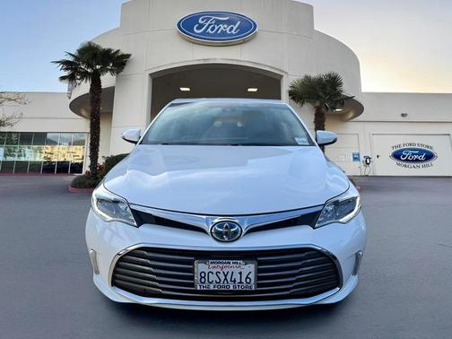 2018 Toyota Avalon LIMITED
