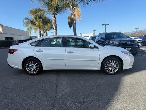 2018 Toyota Avalon LIMITED