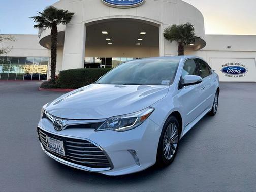 2018 Toyota Avalon LIMITED