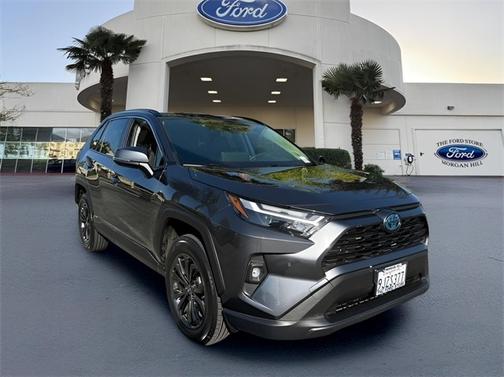 2024 Toyota RAV4 XLE PREMIUM