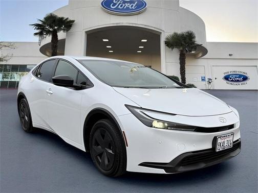 2024 Toyota Prius LE