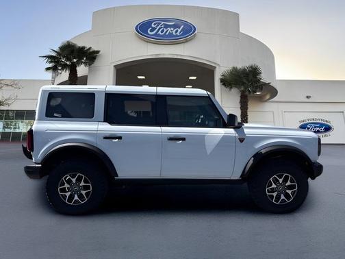 OXFORD WHITE 2025 Ford Bronco BADLANDS