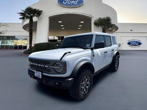 OXFORD WHITE 2025 Ford Bronco BADLANDS