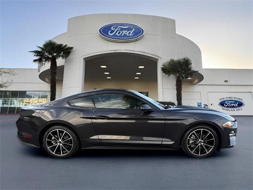 2022 Ford Mustang ECOBOOST