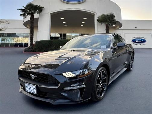 2022 Ford Mustang ECOBOOST