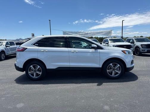 STAR WHITE 2024 Ford Edge SEL