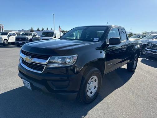 Black 2018 Chevrolet Colorado WT