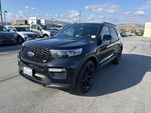 AGATE BLACK METALLIC 2022 Ford Explorer ST