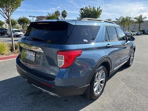 BLUE METALLIC 2020 Ford Explorer XLT