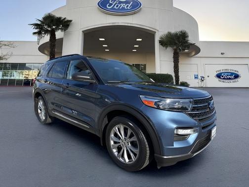 BLUE METALLIC 2020 Ford Explorer XLT