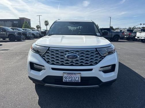 STAR WHITE MET TRI-COAT 2023 Ford Explorer PLATINUM