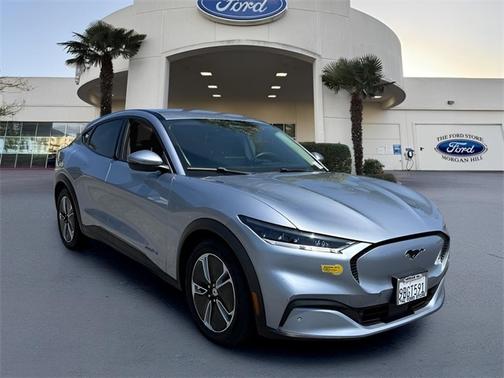 2022 Ford Mustang Mach-E SELECT
