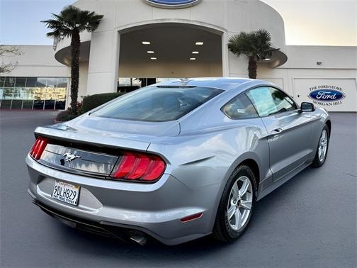 2022 Ford Mustang ECOBOOST