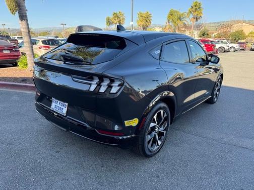 2022 Ford Mustang Mach-E PREMIUM