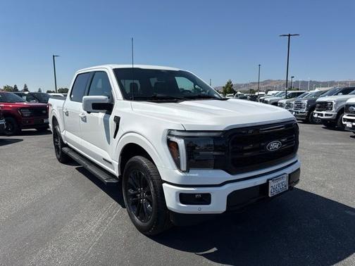 STAR WHITE METALLIC TRICOAT 2025 Ford F-150 LARIAT