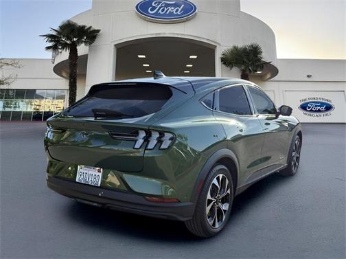 2024 Ford Mustang Mach-E SELECT