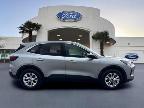 ICONIC SILVER METALLIC 2023 Ford Escape ACTIVE