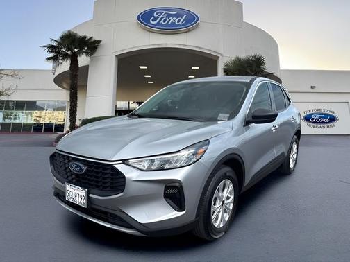 ICONIC SILVER METALLIC 2023 Ford Escape ACTIVE