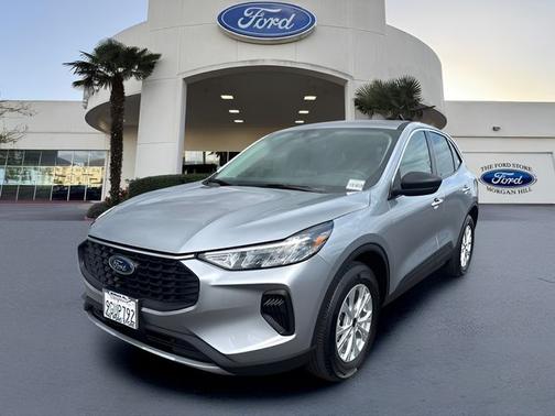 ICONIC SILVER METALLIC 2023 Ford Escape ACTIVE