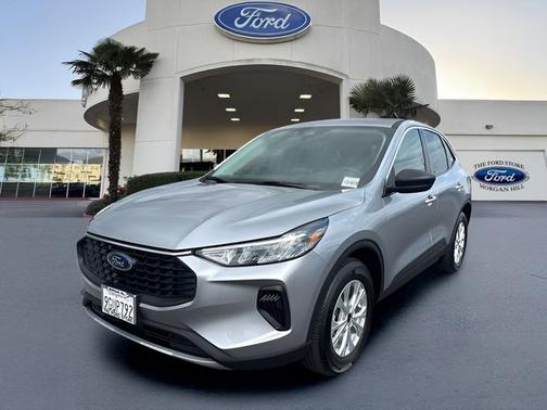 ICONIC SILVER METALLIC 2023 Ford Escape ACTIVE