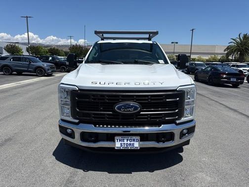 OXFORD WHITE 2023 Ford F-250 XL