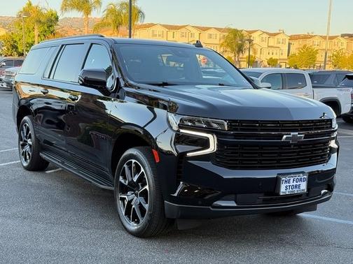 2024 Chevrolet Suburban RST