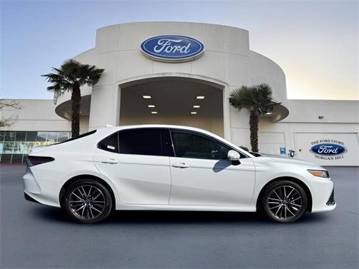 2023 Toyota Camry XLE