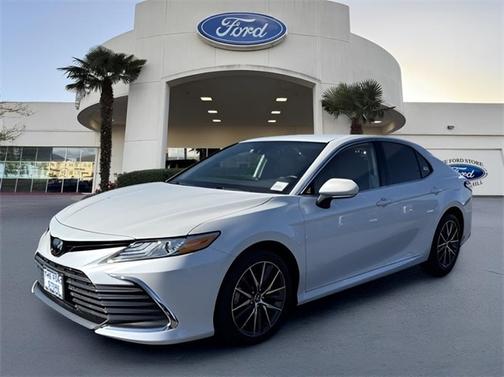 2023 Toyota Camry XLE