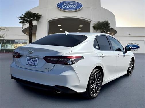 2023 Toyota Camry XLE