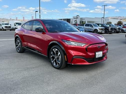 2022 Ford Mustang Mach-E PREMIUM