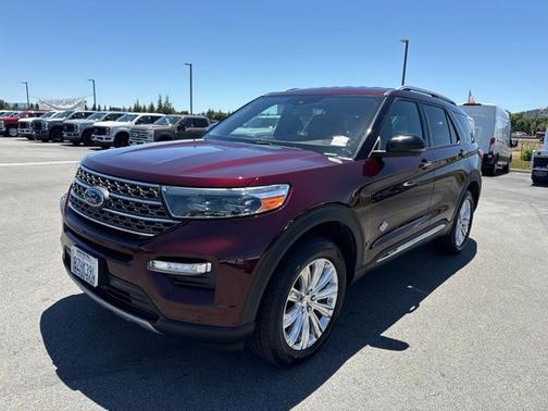 BURGUNDY VELVET MET TINT CC 2022 Ford Explorer KING RANCH