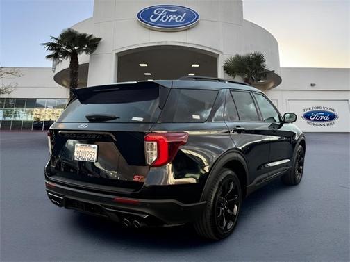2022 Ford Explorer ST