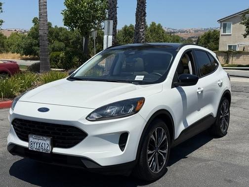 2021 Ford Escape SE