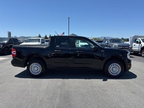 SHADOW BLACK 2023 Ford Maverick XL