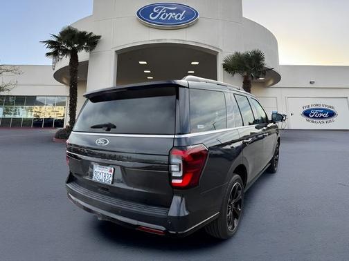 2023 Ford Expedition LIMITED