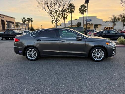 2019 Ford Fusion Energi TITANIUM