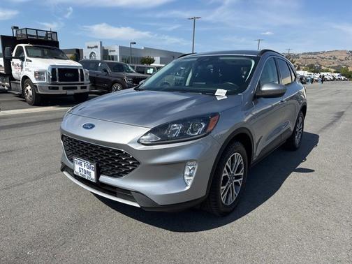 ICONIC SILVER 2021 Ford Escape SEL