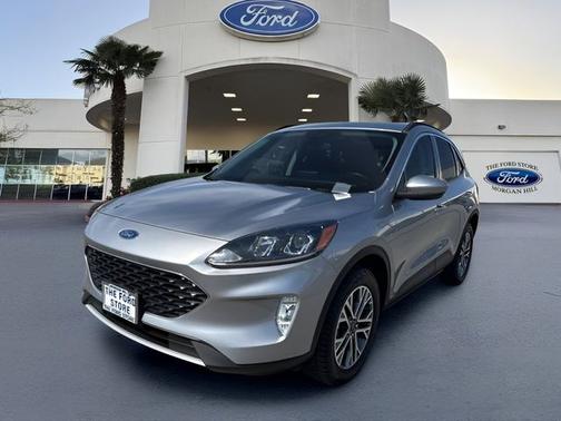 ICONIC SILVER 2021 Ford Escape SEL