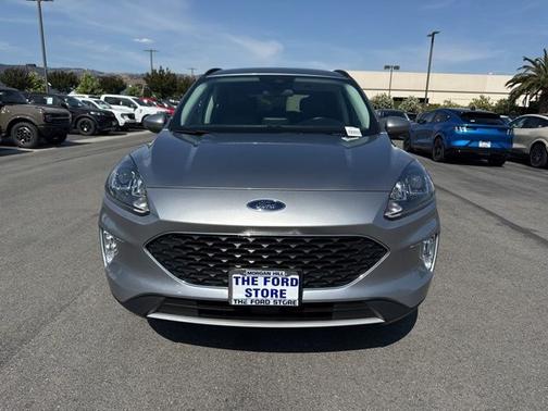 ICONIC SILVER 2021 Ford Escape SEL