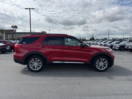 RAPID RED MET TINTED CC 2023 Ford Explorer XLT