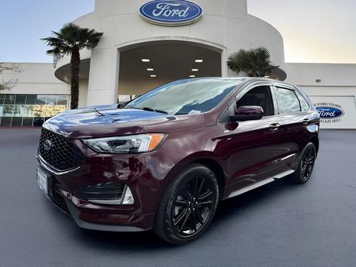 BURGUNDY VELVET MET TINT CC 2023 Ford Edge ST LINE