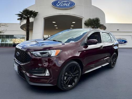 BURGUNDY VELVET MET TINT CC 2023 Ford Edge ST LINE