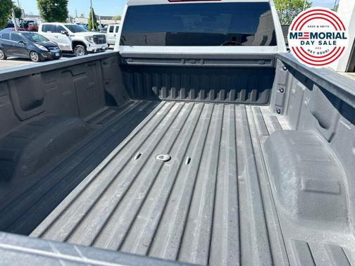Summit White 2022 Chevrolet Silverado 2500 LT