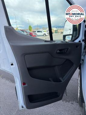 Oxford White 2023 Ford Transit-350 XLT
