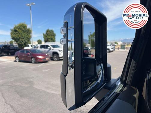 Metallic 2024 GMC Sierra 1500 SLT