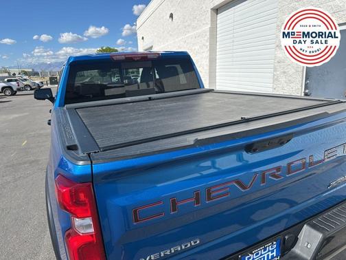 Glacier Blue Metallic 2022 Chevrolet Silverado 1500 ZR2