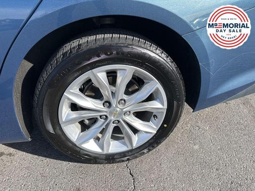 Lakeshore Blue Metallic 2024 Chevrolet Malibu LT