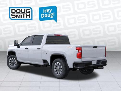 Summit White 2026 Chevrolet Silverado 2500 Custom