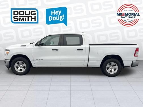 Bright White Clearcoat 2023 RAM 1500 Big Horn