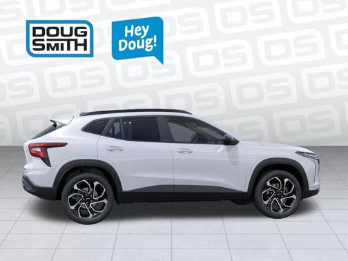 Summit White 2026 Chevrolet Trax 2RS